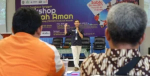 Menuju Surabaya Tangguh dengan Workshop Sekolah Aman