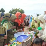 Mendikbud Resmikan Gedung USB, Aisyiyah-Nasyiah Gelar Bazar
