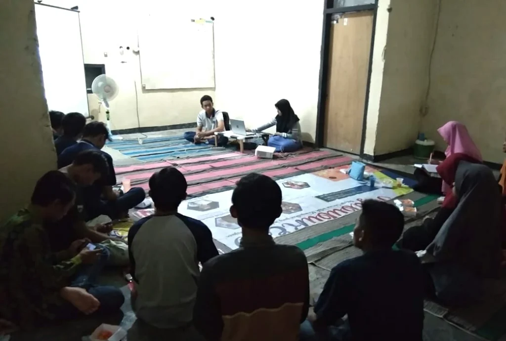 Jadi Aktivis Mahasiswa Jangan Baperan dan Sibuk Cari Perhatian