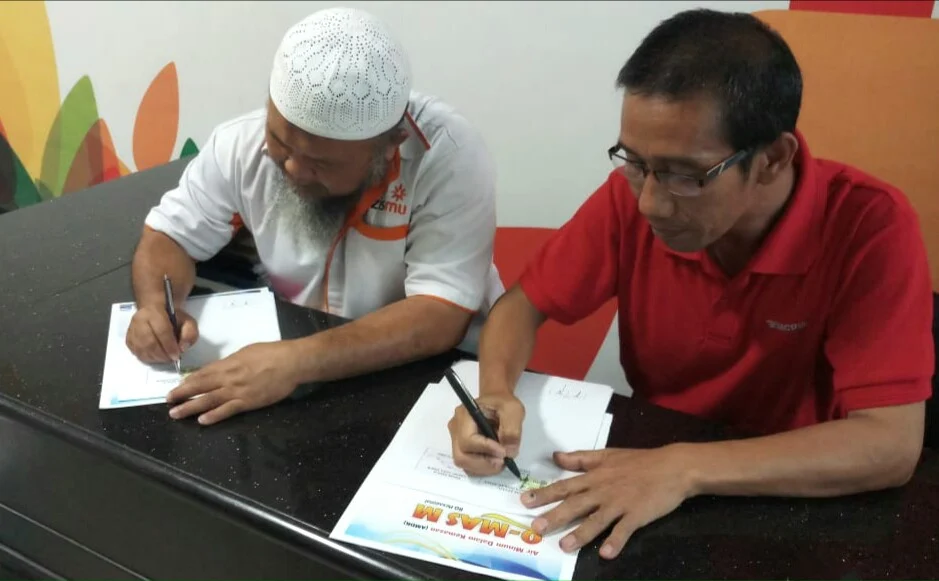 Labeli 10 Ribu Air Minum Q-Mas M, Lazismu Siap Berbagi dengan Panti Asuhan