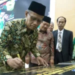 Haedar Nashir saat Pemancangan Tiang At Tanwir Tower Umsida: Membangun Tanda Keunggulan Muhammadiyah