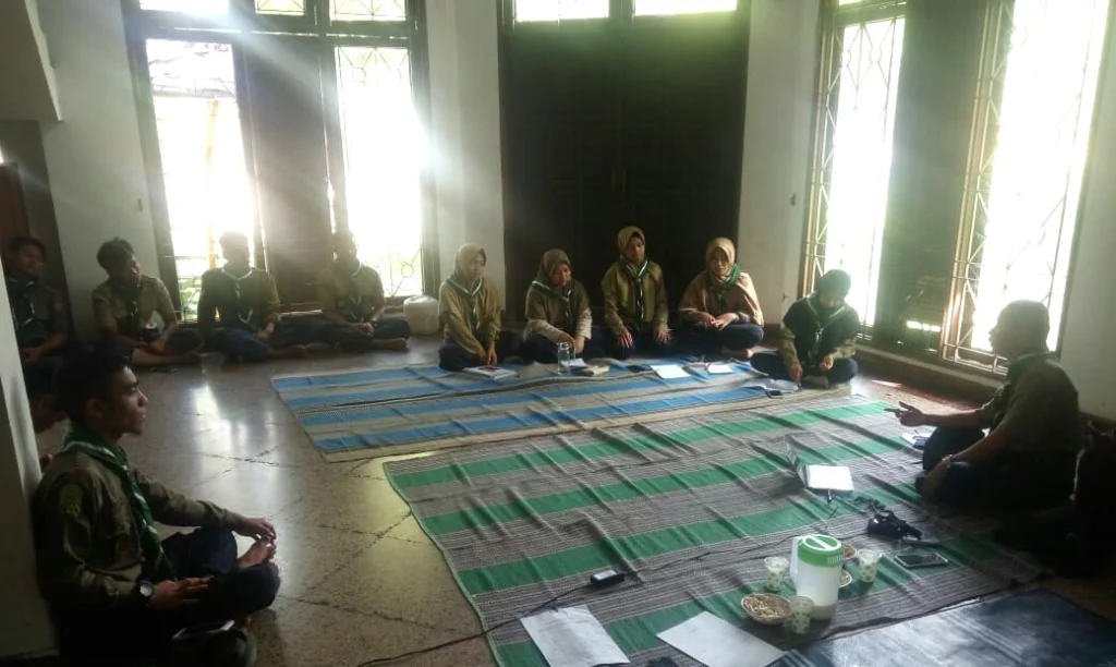 Sesulit Apapun Medan yang Dihadapi, Pandu HW Pantang Tinggalkan Shalat