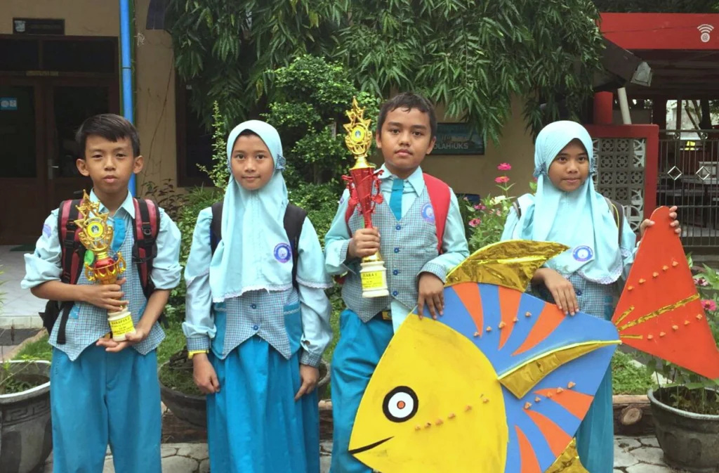 Setahun Tenggelam, Logika Gauss Akhirnya Antarkan Fishmath SDMM Juara I
