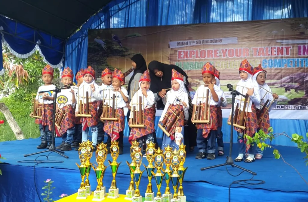 Milad Perdana, SD Alam Ini Gelar Almadany Colouring Competition Ke-2