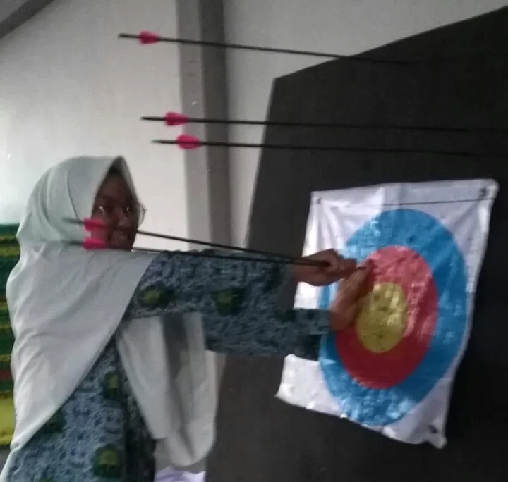 Begini saat Arjuna dan Srikandi Smamda Sidoarjo Berlatih Panahan