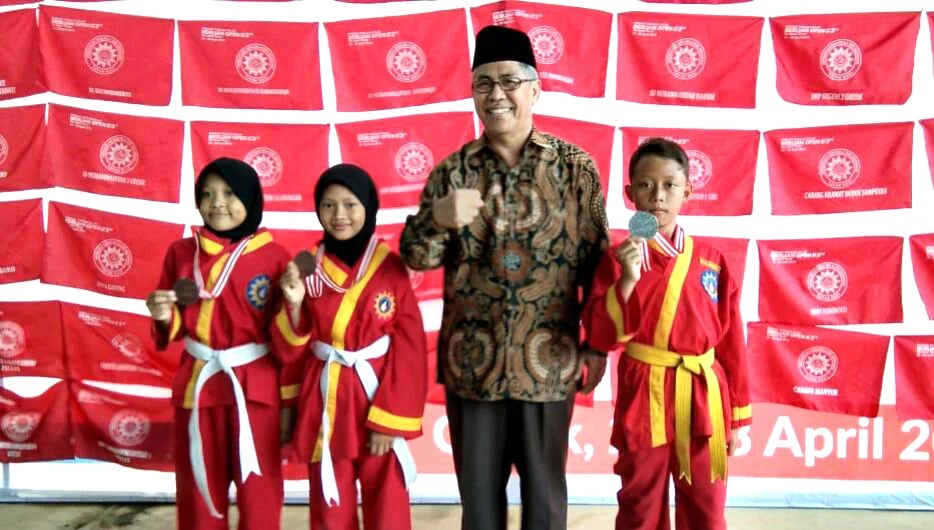 Jatuh Cinta Tapak Suci sejak Dini, Kini Siswa SDMM Ini Sumbang Medali