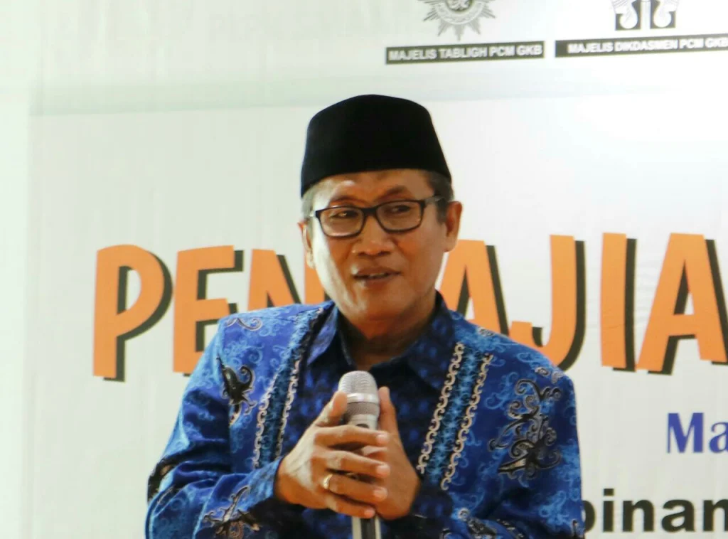 Dua Pilar Kekuatan Umat Islam: Masjid dan Madrasah