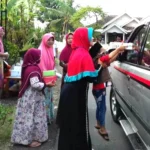 TK Aisyiyah di Kaki Bromo Ini Bagikan Ribuan Takjil