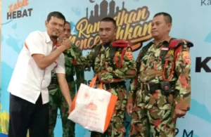 400 Penerima Kado Ramadhan Lazismu GKB: Dari Guru Ngaji, Kokam, hingga Imam Masjid