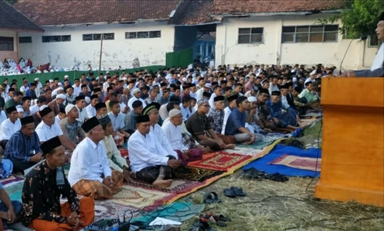 Shalat Idul Fitri di Pendil Lebih Menggema dengan Sound System Baru Lazismu