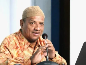 Hadits-Hadits tentang Bolehnya Wanita Ziarahi Kubur