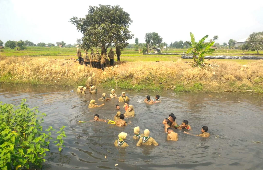 IPM dan HW MTsM 9 Wotan Gelar Tadabur Alam, Seru!