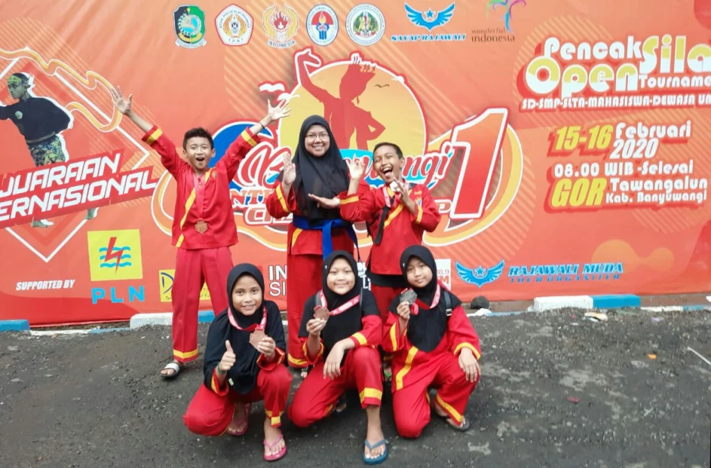 Tapak Suci SDMM Sabet Enam Medali di Banyuwangi
