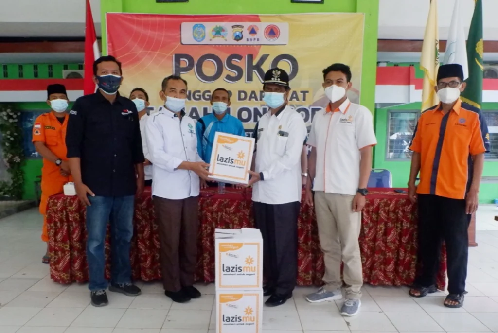 Lazismu Kabupaten Malang Bantu Korban Tanah Longsor Nganjuk