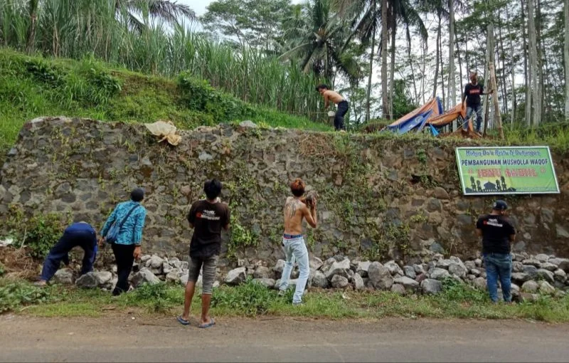 Komunitas Embong Apik, Merangkul Pengamen ke Jalan Kebaikan
