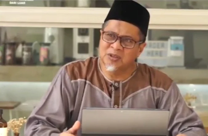 Ada Apa Shalat di Tanah Air Tak Sekhusyuk di Baitullah?