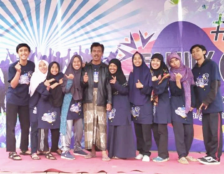 Cak Jen Berpulang, Lima Momen Ini Tetap Terkenang