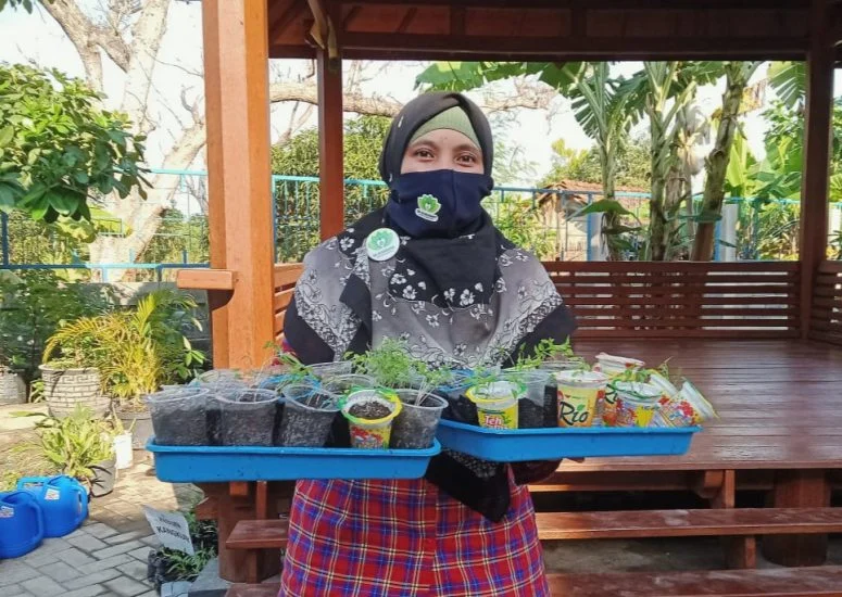 Kesan Pertama Menggoda, Selanjutnya Ketagihan Menulis