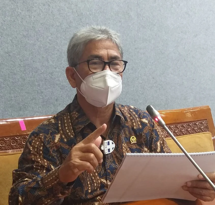 Anggota DPR Ingatkan Rencana Kelas Tatap Muka Pasca-Vaksinasi Guru