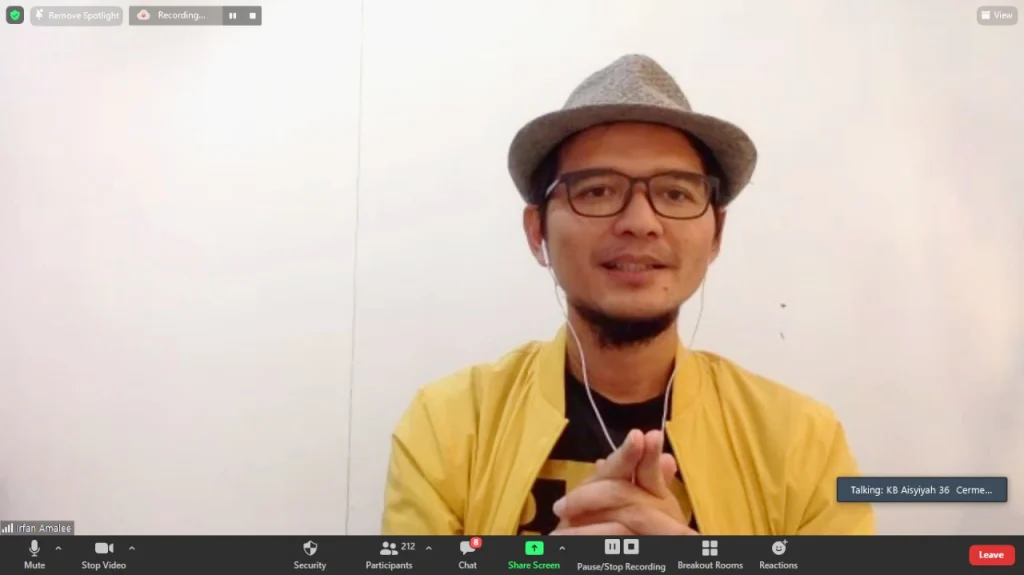 Berpikir Kritis dalam Dua Versi Asal-usul Zebra Berwarna Belang