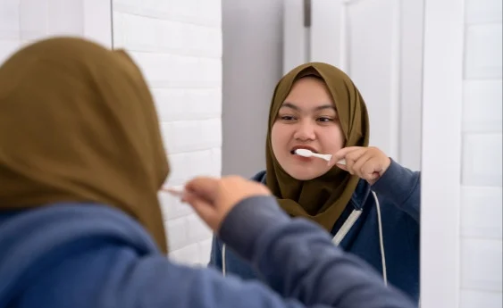 Sikat Gigi saat Berpuasa Menurut Empat Mazhab