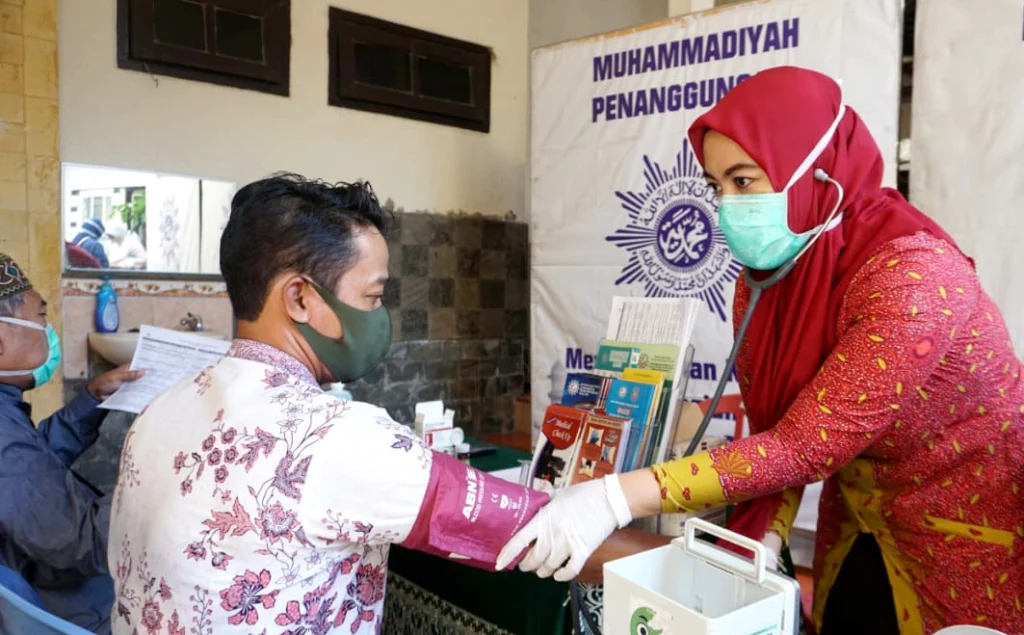 Baksos RS UMM-Lazismu di Masjid Nurul Huda