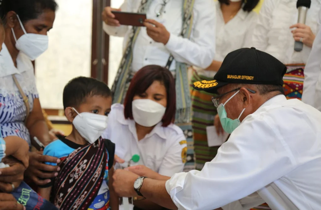 Menko PMK Apresiasi Penanganan Stunting di NTT, Kampanyekan Pita Lila