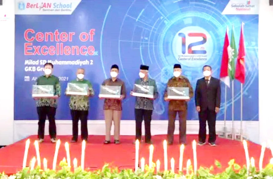 Sejumlah Tokoh Terima Prototipe ‘Pesawat’ BS-20