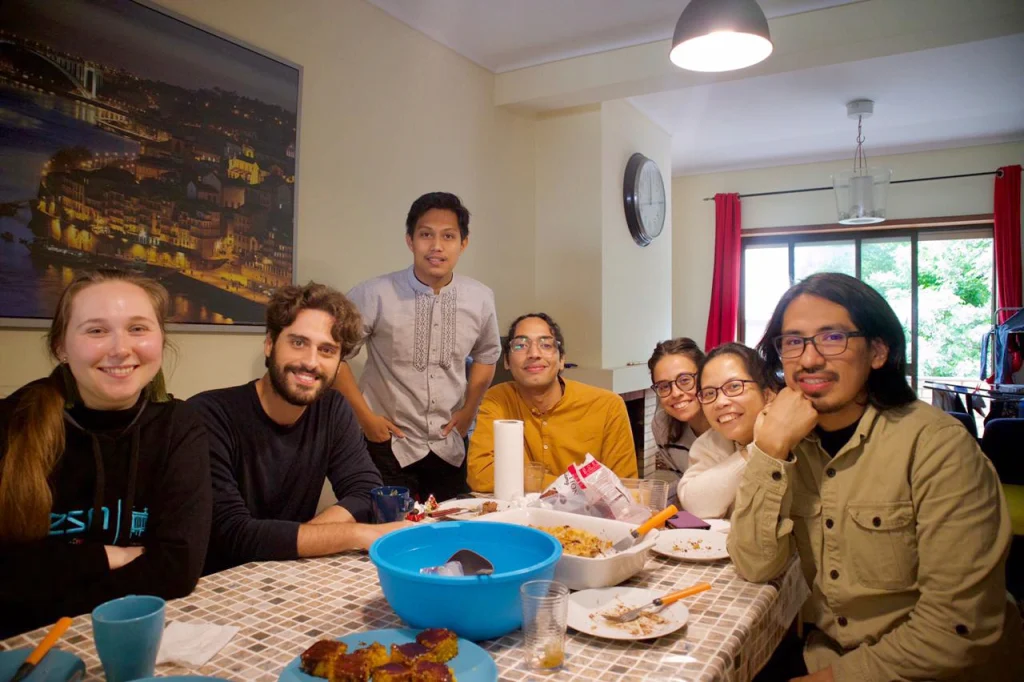 Cerita-Cerita Unik Mahasiswa UMM Berlebaran di Luar Negeri