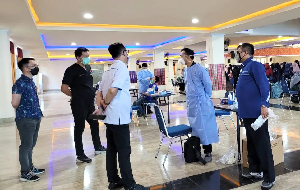 Hari Pertama Kerja, Unismuh Rapid Test Antigen Warga Kampus