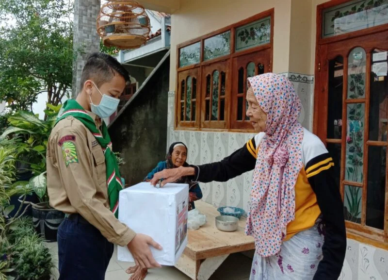 Antusiasnya Warga Desa Wotan Sumbang Dana Palestina