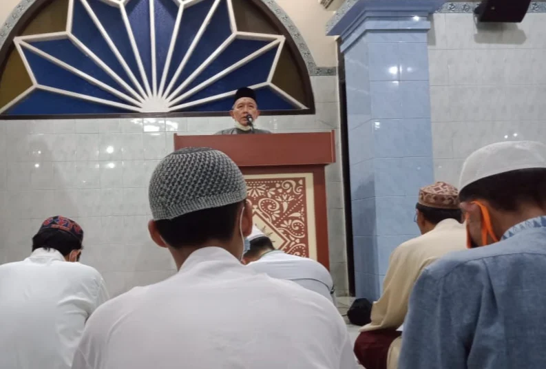 Shalat Khusuf di Giri: Gerhana Bukti Kebesaran Allah
