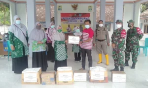 Aisyiyah Bantu Warga Isoman Covid-19 Kluster Hajatan Modo Lamongan