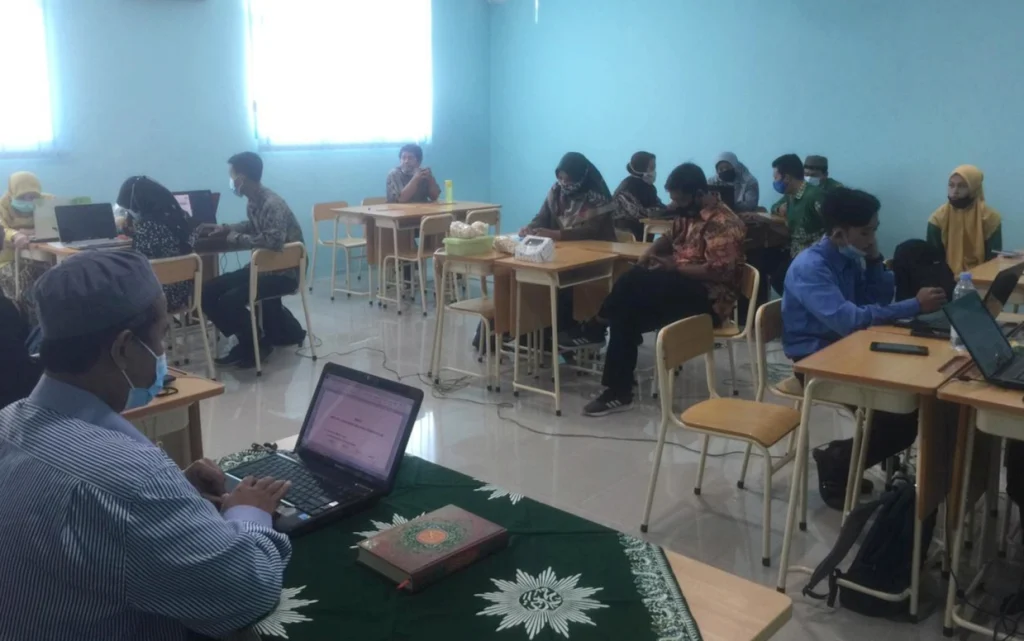 SMPM Duta Sidoarjo Adakan Workshop Risk Management