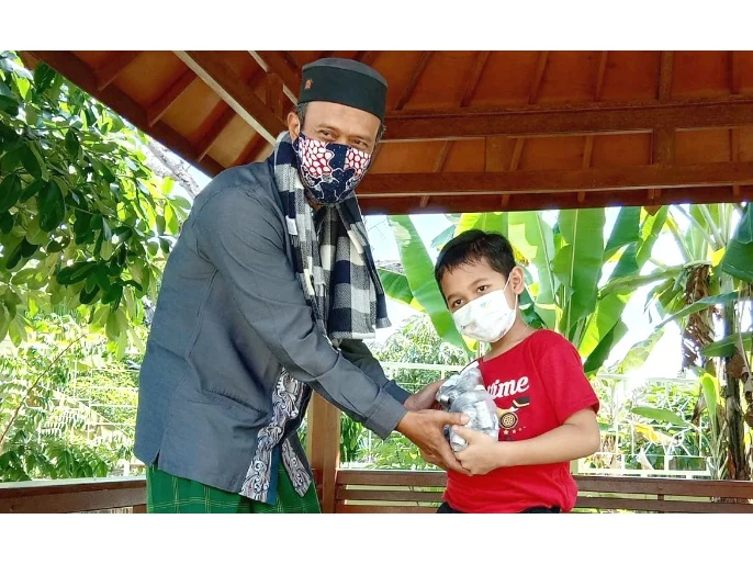 Siswa Ini Menabung Setahun untuk Berkurban di SD Almadany