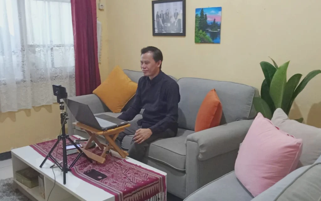 Membaca Kehidupan, Rahasia Menulis Opini Hebat