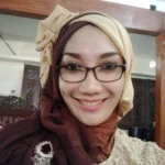 Isti Sri Rahayu, Peduli Keluarga Tak Mampu