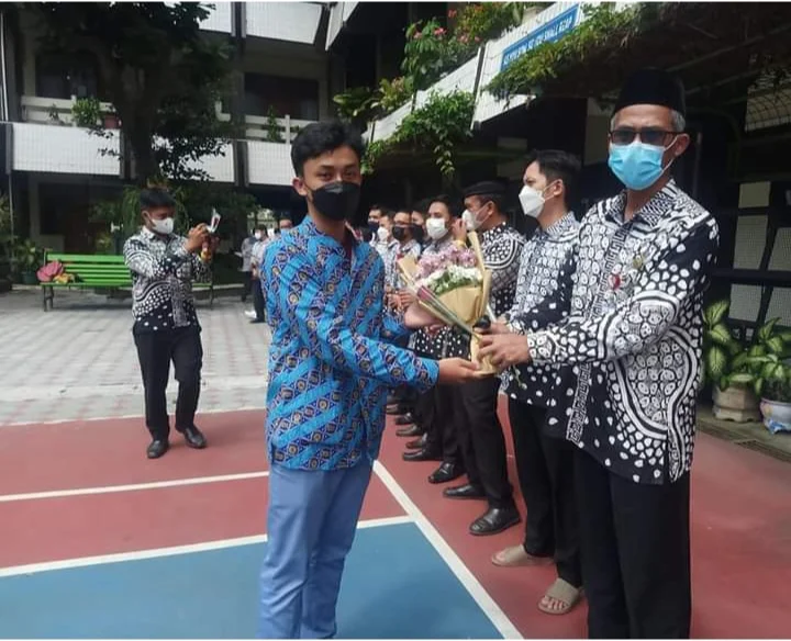 Ungkapan Terima Kasih Siswa Kelas XII SMA Muhi