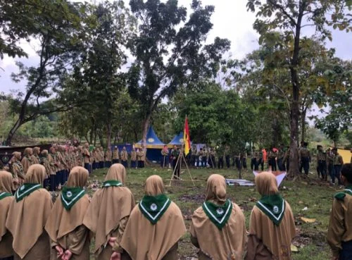 HW Al-Mizan Kaderisasi Santri lewat Perkemahan