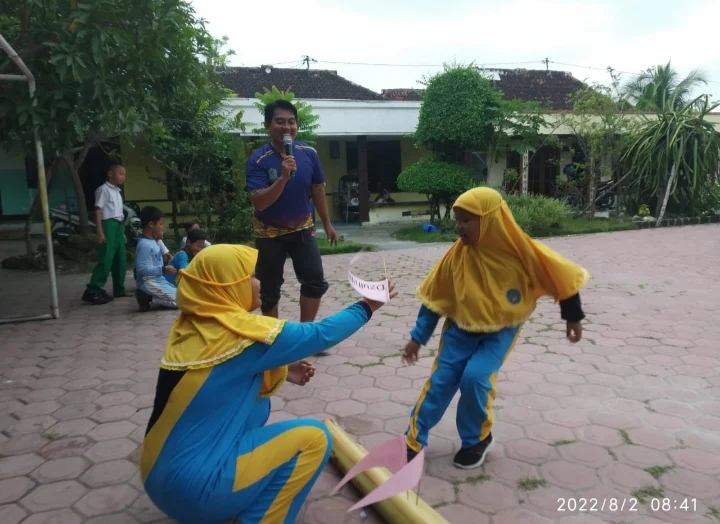 MIM Kendalkemlagi Meriahkan Tahun Baru dengan Berbagai Lomba