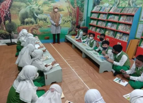 Moving Class SD Muri Diisi dengan Safari Ilmu