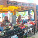 Bazar Merdeka SD Musaba Usung Outdoor Cafe