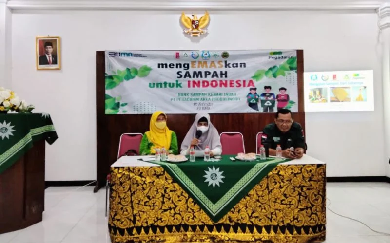 Mengubah Sampah Menjadi Emas, Belajar dari Bank Sampah Kenari Indah