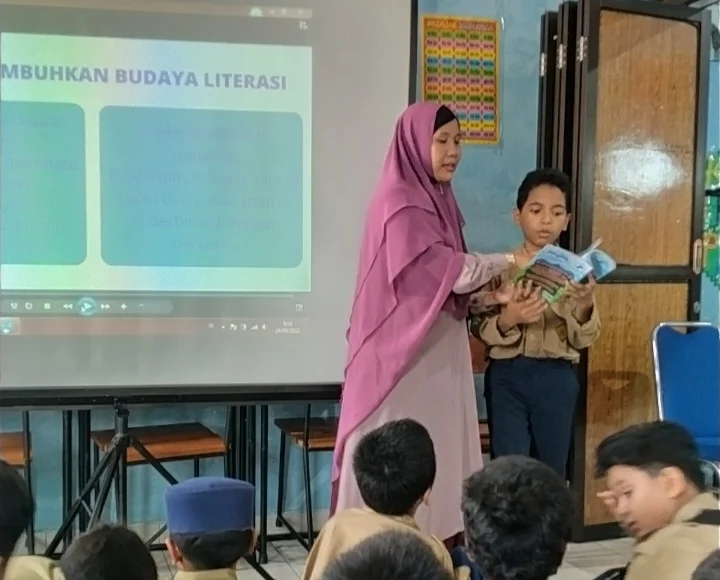 Sekolah Ceria Surabaya Bangkitkan Semangat Literasi