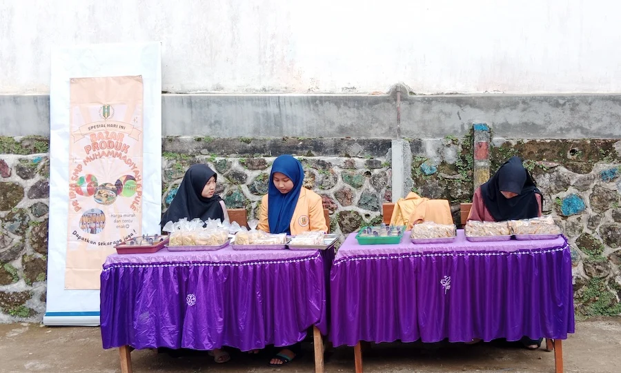 Tambah Pemasukan Kas Organisasi IPM SMPM 6 Pule Buka Lapak