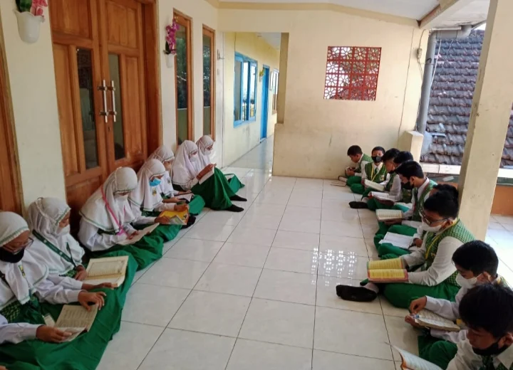 Hadapi PTS, Tartil dan Tahfidh di SD Muri Tetap Jalan