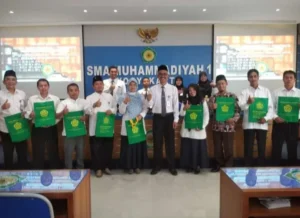 SMA Muhi Salurkan Beasiswa Pendidikan untuk SMA/MA di DIY