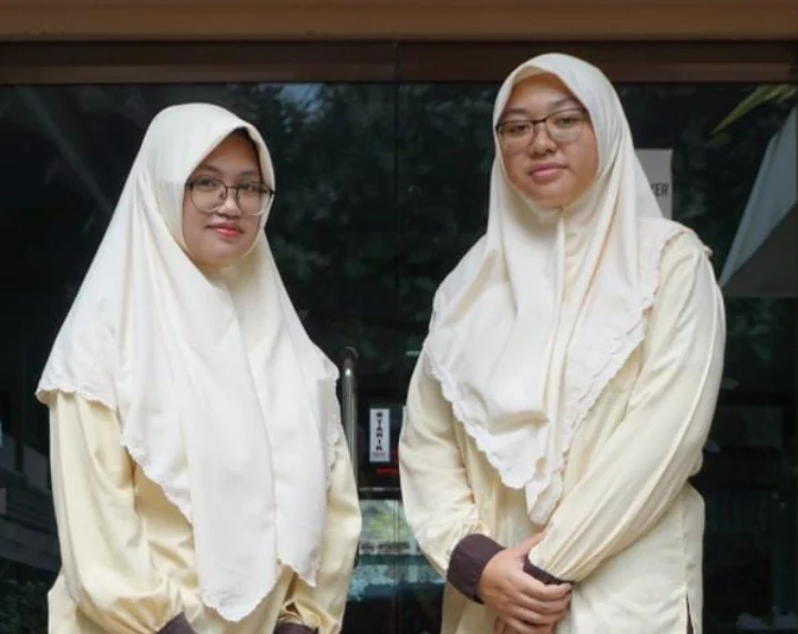 Dua Siswi SMA Muhi Terpilih Student Exchange di Inggris