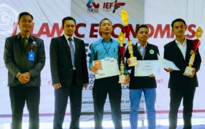 Santri Al-Ishlah Juara Lomba Ekonomi Tingkat Nasional