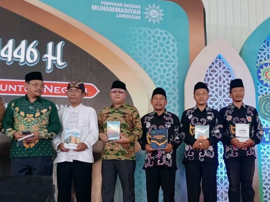 Buku ‘Epistemologi Tadzakkur Rahmani’ Karya Piet Hizbullah Resmi Dilaunching di Kajian Ramadan PWM Jatim 1446 H